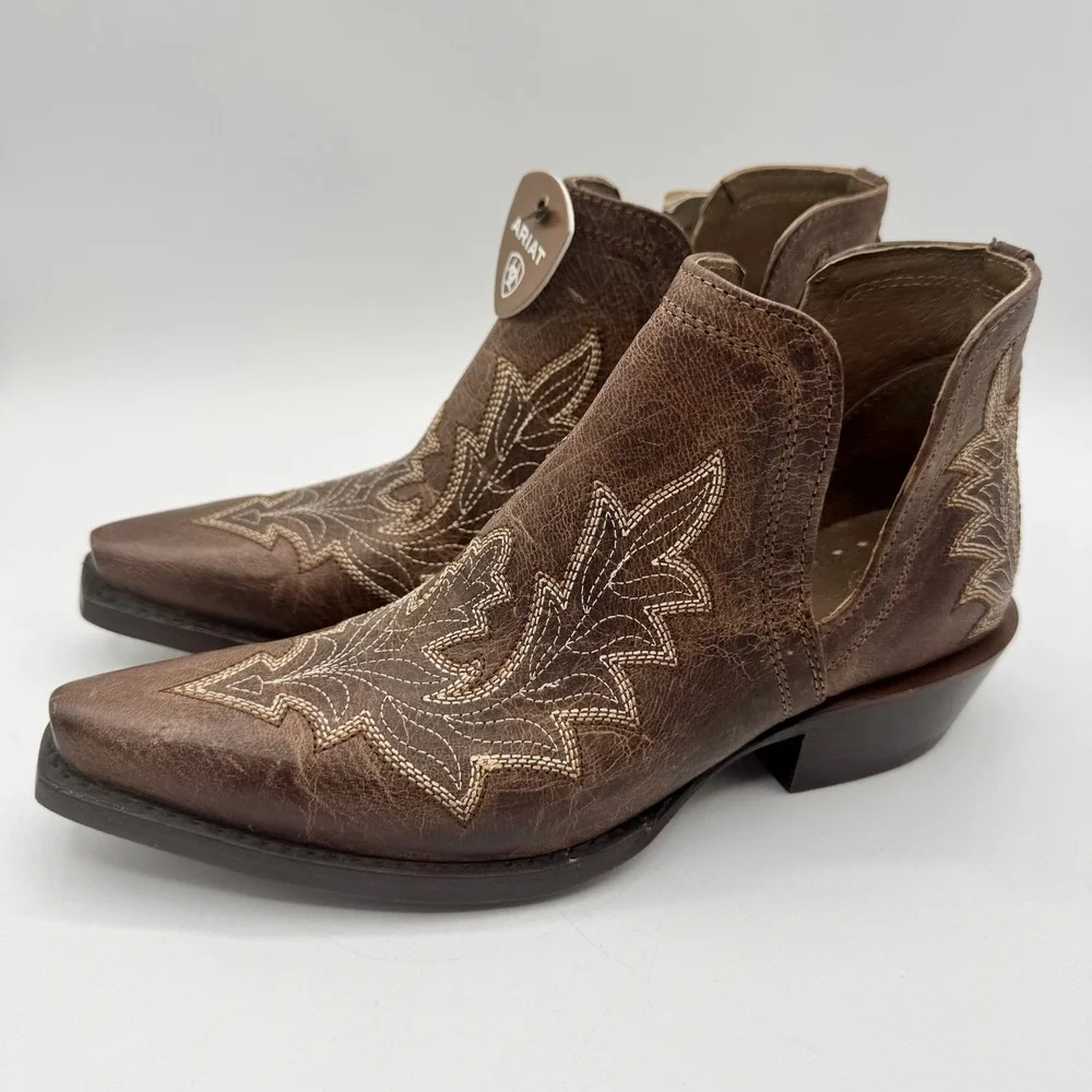 Ariat Dixon Low‎ Heel  Boots Women's Size 7 Rhino Tan Leather Snip Toe